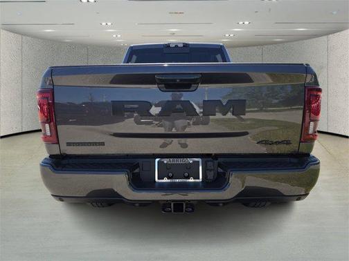 2025 RAM 3500 Big Horn Crew Cab 4x4 6'4' Box