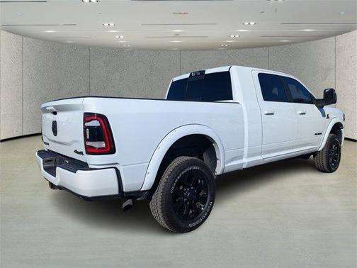 2024 RAM 2500 Laramie Crew Cab 4x4 6'4' Box