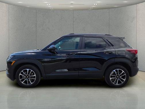 Mosaic Black Metallic 2024 Chevrolet Trailblazer LT