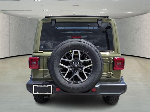 2026 Jeep Wrangler 4-Door Sahara 4x4
