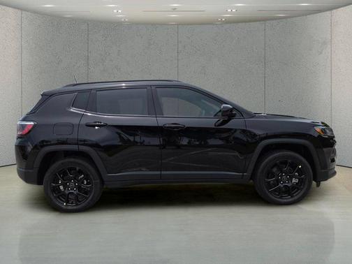 Diamond Black 2026 Jeep Compass Sport