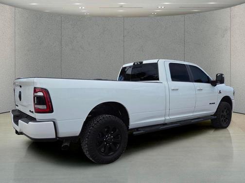 Bright White Clearcoat 2024 RAM 3500 Laramie Crew Cab 4x4 8' Box