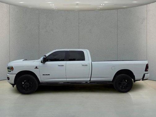 Bright White Clearcoat 2024 RAM 3500 Laramie Crew Cab 4x4 8' Box