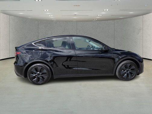 2024 Tesla Model Y Long Range Single Motor Rear-Wheel Drive