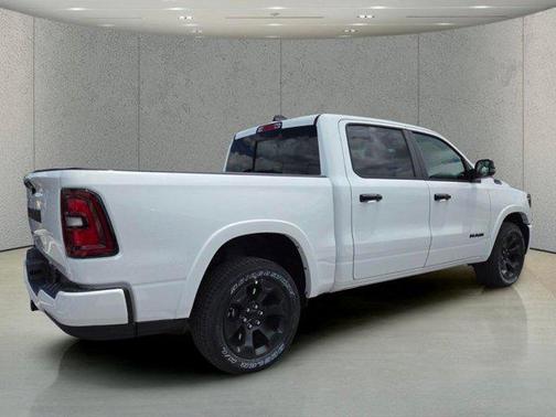 Bright White Clearcoat 2026 RAM 1500 Big Horn/Lone Star