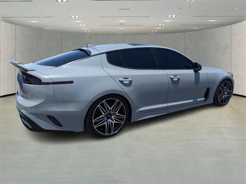2022 Kia Stinger GT2