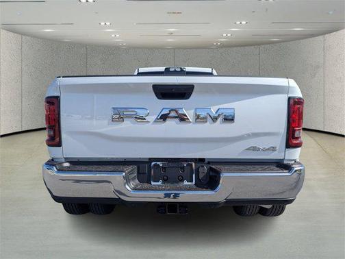 2026 RAM 3500 Tradesman Crew Cab 4x4 8' Box