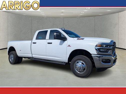 2026 RAM 3500 Tradesman Crew Cab 4x4 8' Box