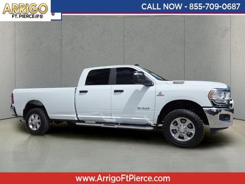 Bright White Clearcoat 2024 RAM 3500 Big Horn Crew Cab 4x4 8' Box
