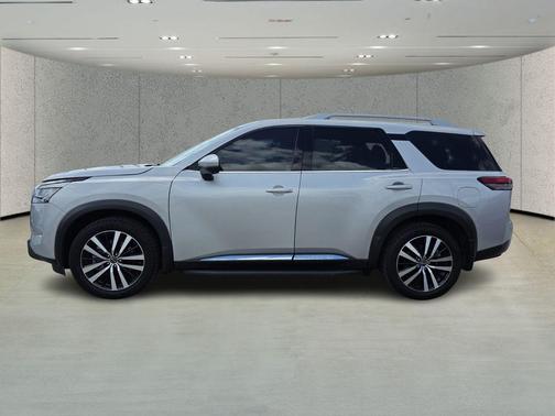 Brilliant Silver Metallic 2024 Nissan Pathfinder Platinum 4WD