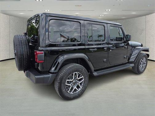 2025 Jeep Wrangler 4-Door Sahara 4x4