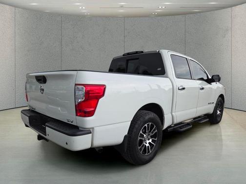 Glacier White 2021 Nissan Titan SV