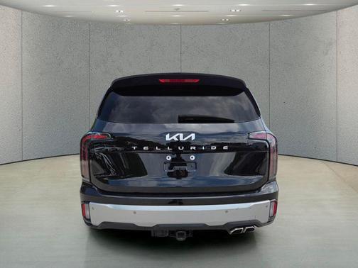 Ebony Black 2024 Kia Telluride EX