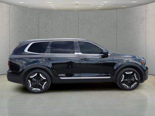 Ebony Black 2024 Kia Telluride EX