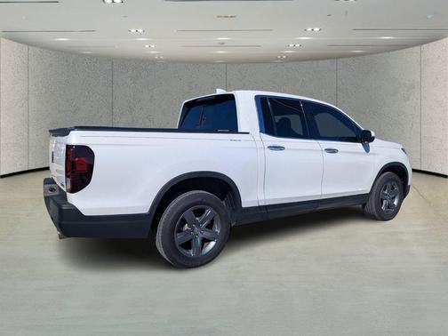 Platinum White Pearl 2023 Honda Ridgeline RTL-E
