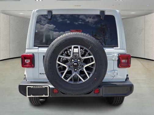 2026 Jeep Wrangler 4-Door Sahara 4x4