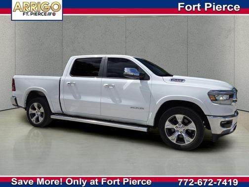 Bright White Clearcoat 2022 RAM 1500 Laramie