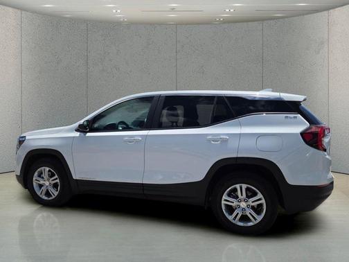 Summit White 2024 GMC Terrain SLE