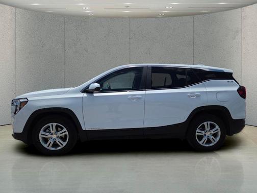 Summit White 2024 GMC Terrain SLE