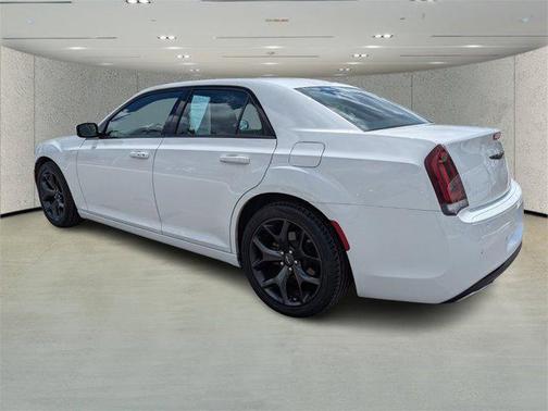 2022 Chrysler 300 S