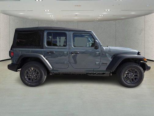 Anvil Clearcoat 2026 Jeep Wrangler Sport S