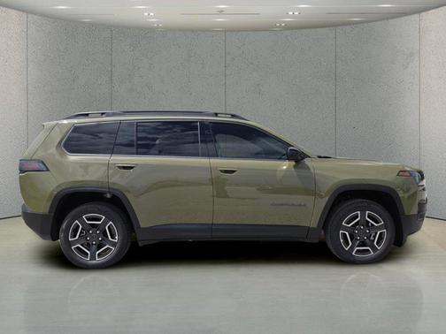 '41 2026 Jeep Cherokee Laredo 4x4