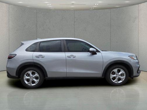 Lunar Silver Metallic 2023 Honda HR-V LX