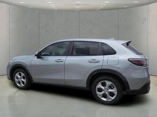 Lunar Silver Metallic 2023 Honda HR-V LX