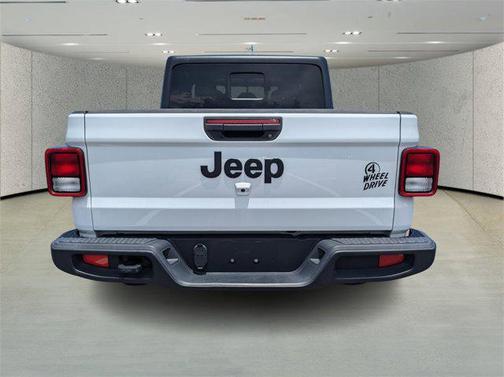 2021 Jeep Gladiator Willys 4x4