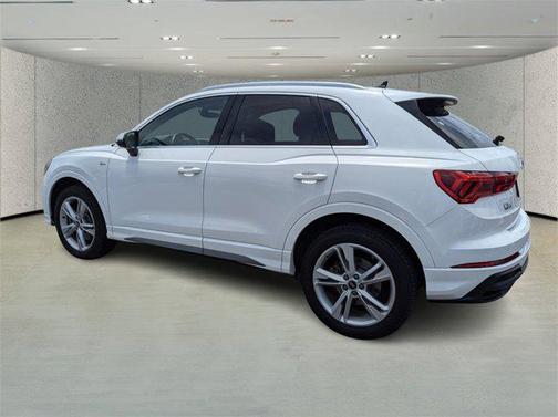 2021 Audi Q3 45 S line Premium
