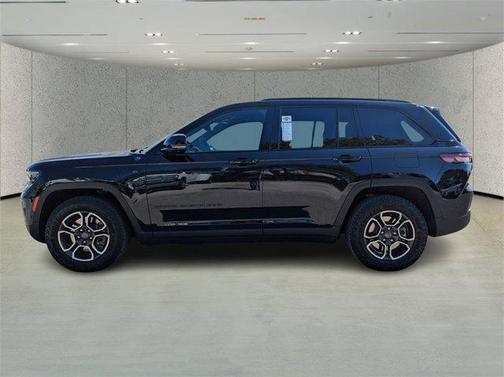 2022 Jeep Grand Cherokee 4xe Trailhawk
