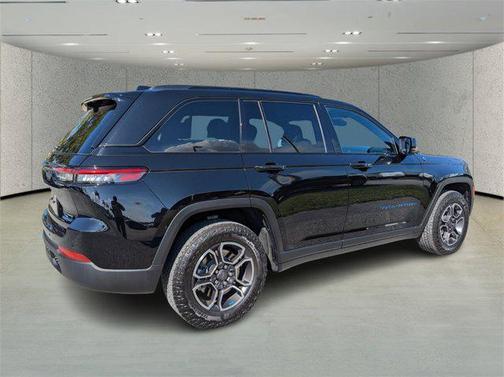 2022 Jeep Grand Cherokee 4xe Trailhawk