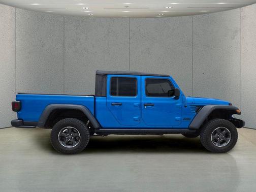 Hydro Blue Pearlcoat 2022 Jeep Gladiator Sport