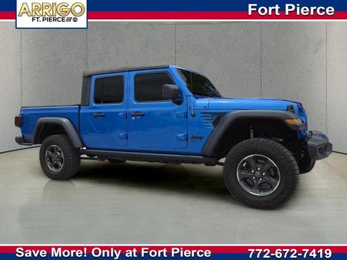 Hydro Blue Pearlcoat 2022 Jeep Gladiator Sport