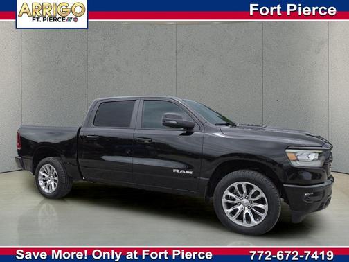 Diamond Black Crystal Pearlcoat 2023 RAM 1500 Laramie