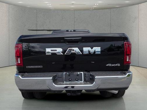 Diamond 2026 RAM 3500 Big Horn Crew Cab 4x4 8' Box