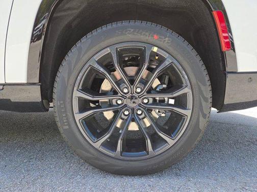 Bright White Clearcoat 2026 Jeep Grand Wagoneer L Summit Reserve 4x4