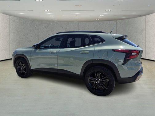 Cacti Green 2025 Chevrolet Trax FWD ACTIV