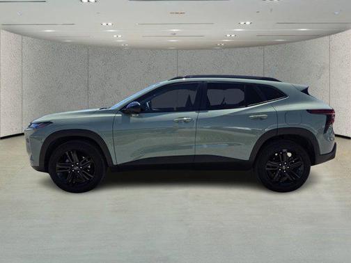 Cacti Green 2025 Chevrolet Trax FWD ACTIV