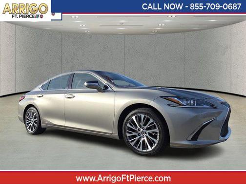 2021 Lexus ES 300h Base