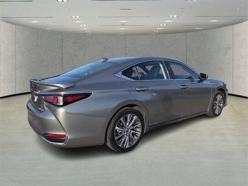 2021 Lexus ES 300h Base