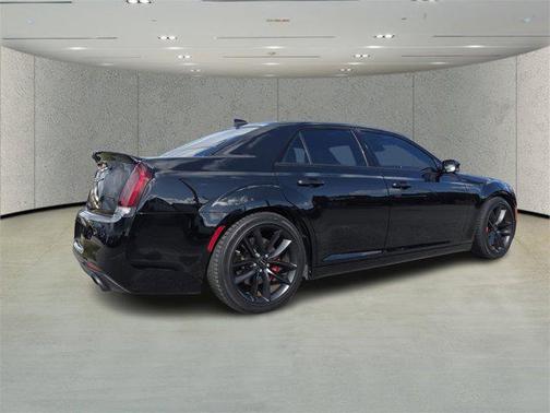 2023 Chrysler 300 C