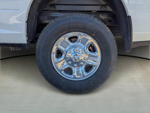 2026 RAM 2500 Tradesman Crew Cab 4x4 6'4' Box