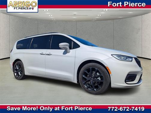 2021 Chrysler Pacifica Touring L