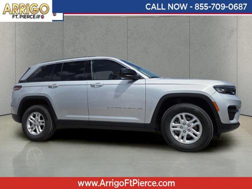 Silver Zynith 2024 Jeep Grand Cherokee Laredo