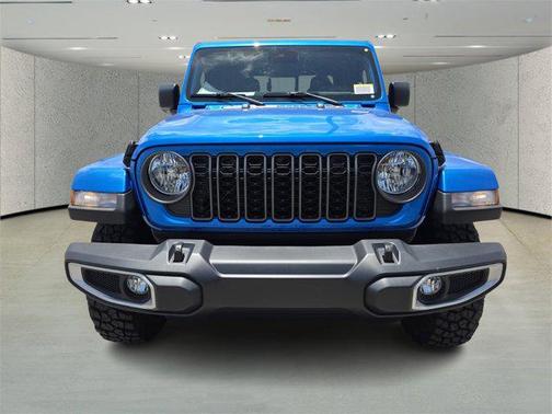 2025 Jeep Gladiator High Tide
