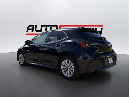 Midnight Black Metallic 2026 Toyota Corolla SE