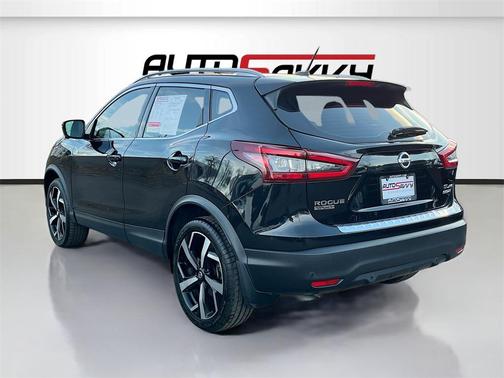 2022 Nissan Rogue Sport SL