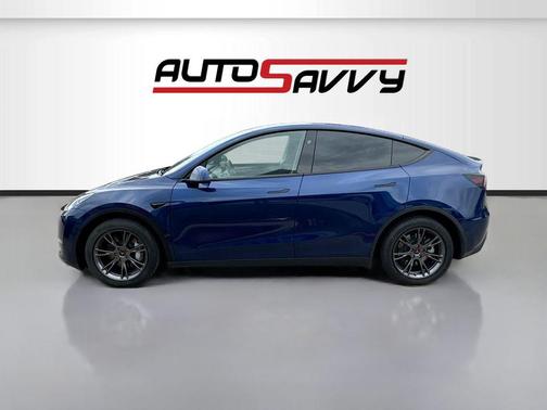 Deep Blue Metallic 2025 Tesla Model Y Long Range Dual Motor Rear-Wheel Drive