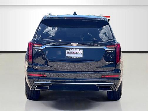 Stellar Black Metallic 2024 Cadillac XT6 Luxury AWD